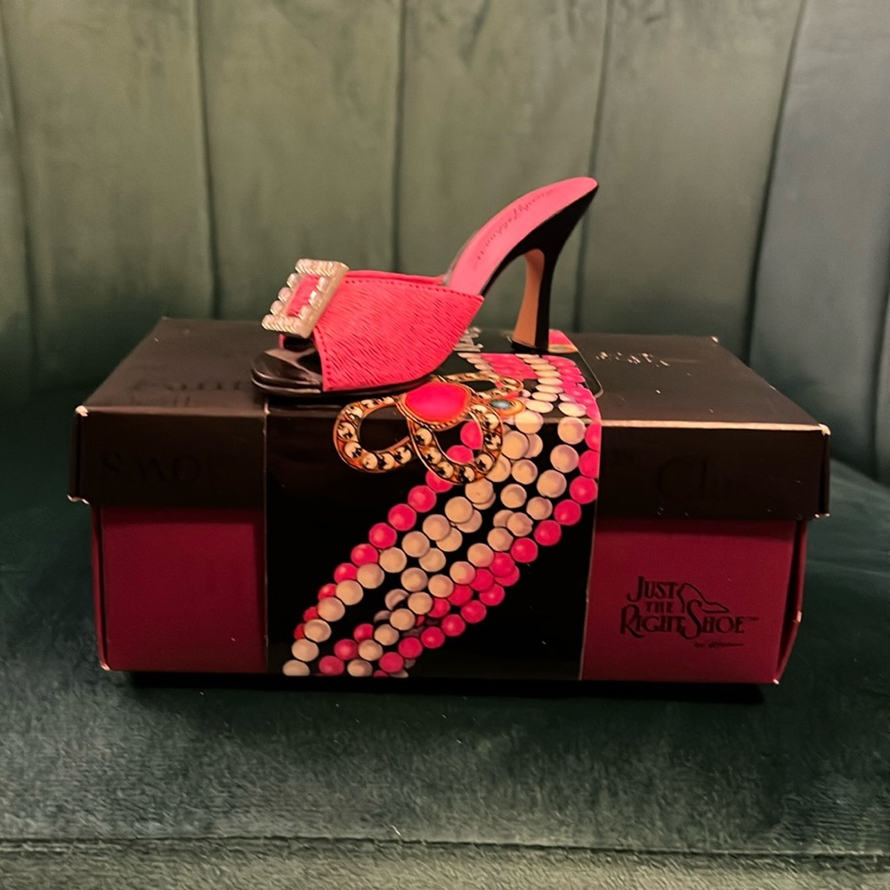Just The Right Shoe Figurine Pink Sparkle Shoe with Certificate of Authenticity